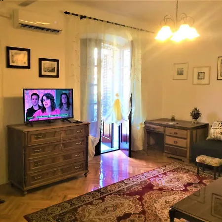 Noemi Apartman
