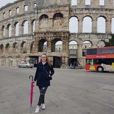 Noemi * Pula